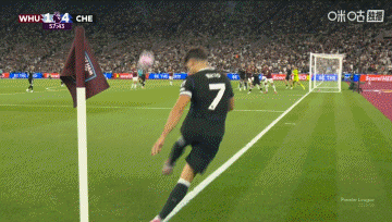 又是角球机会！佩德罗头球摆渡，查洛巴垫射破门