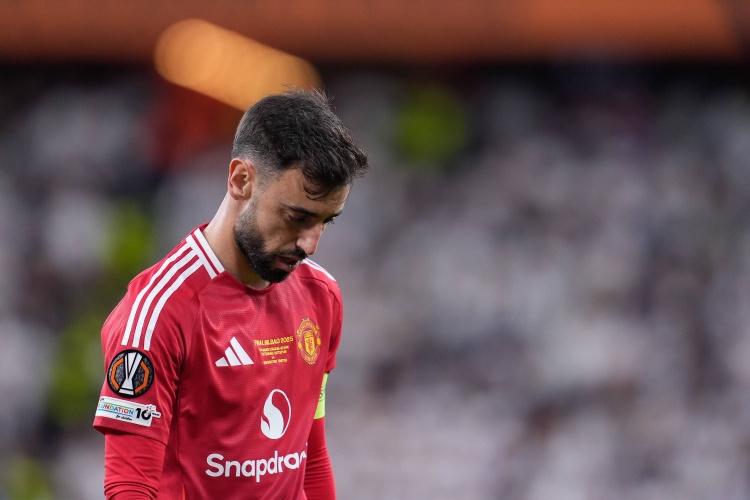 英媒：吉达联合签B费的初步谈判进展积极，球员索要3300万镑年薪