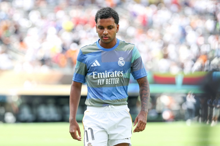 西媒：如果基耶萨或萨维尼奥离队，利物浦或曼城可能引进罗德里戈