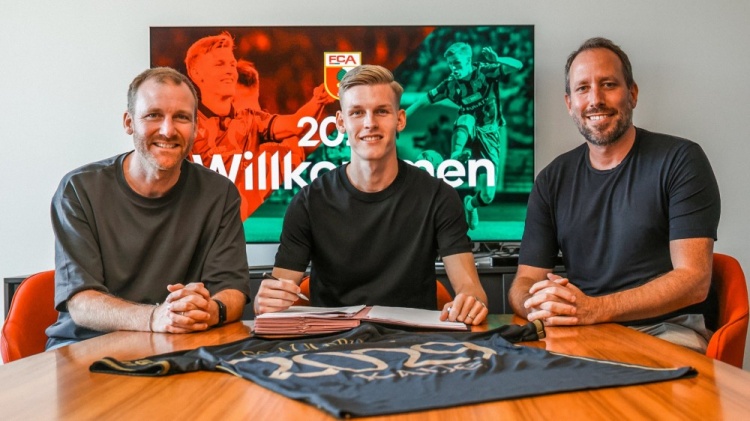 奥格斯堡官方：巴塞尔攻击型中场安东-卡德加盟，签约至2029年