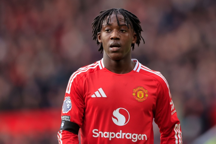 邮报：梅努考虑离队吸引10豪门关注 当初索要18万镑周薪被拒