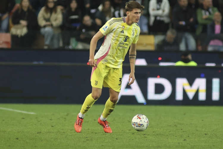 天空体育：森林想签边后卫，萨沃纳、卡尔莫纳&海特勒伊达是目标