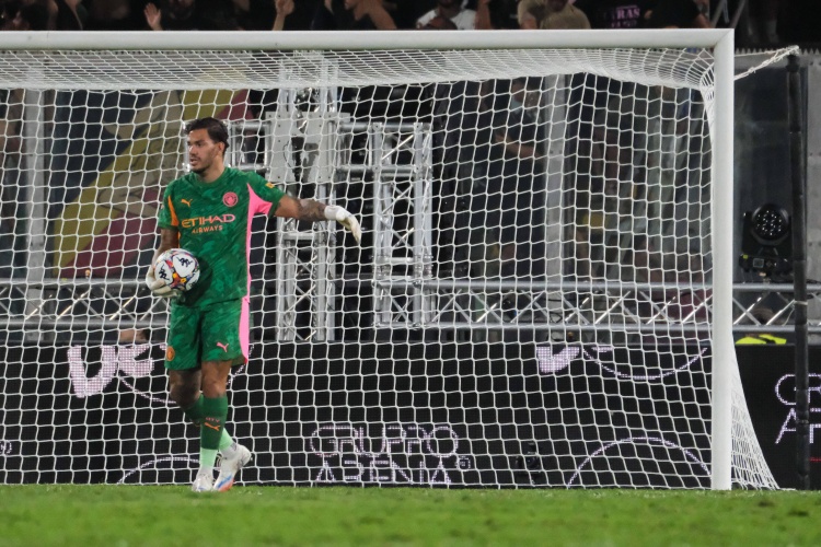 罗马诺：利雅得胜利未进行埃德森的谈判，加拉塔萨雷仍对他感兴趣