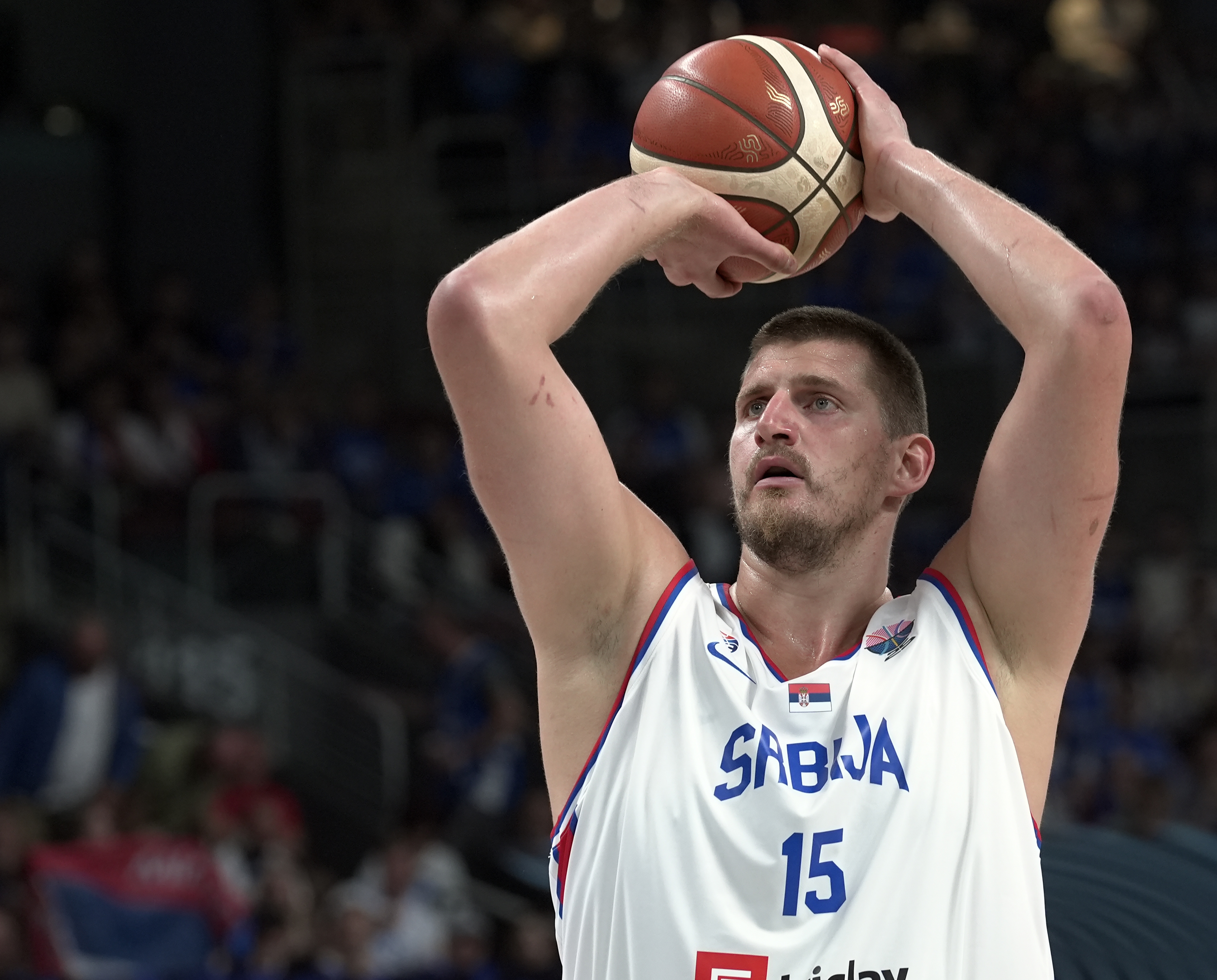 三节打卡！约基奇出战22分钟 10中8砍下23分10板3助2断2帽