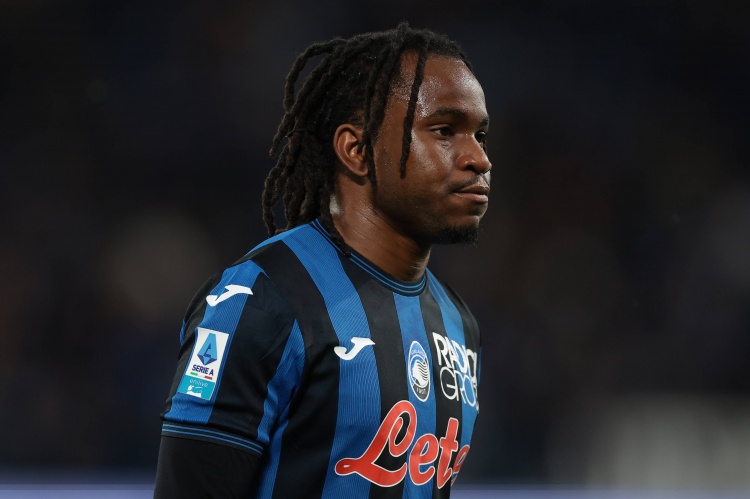 罗马诺：拜仁曾租借+2800万欧买断求购卢克曼，遭亚特兰大无视