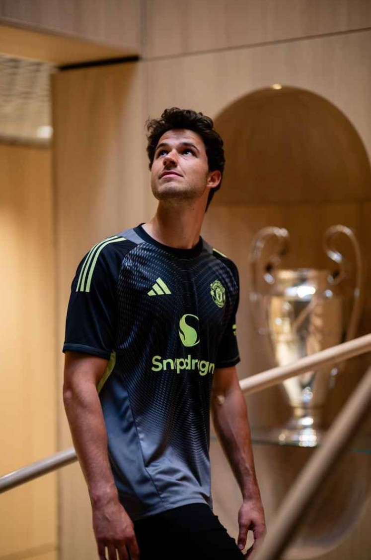 球迷赞拉门斯：看着就值得信赖；今年的签约都很符合红魔DNA