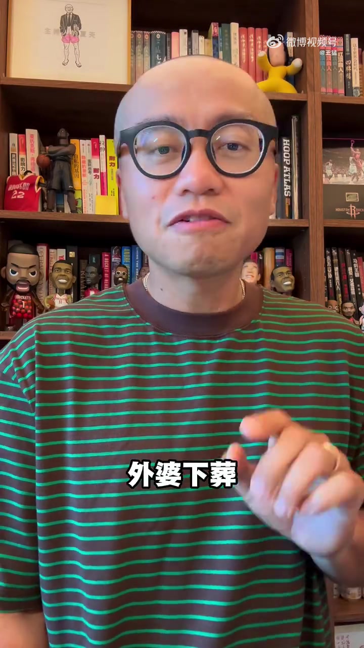 媒体人：詹姆斯比赛最有魅力的是传球 这让他能出色地领导球队