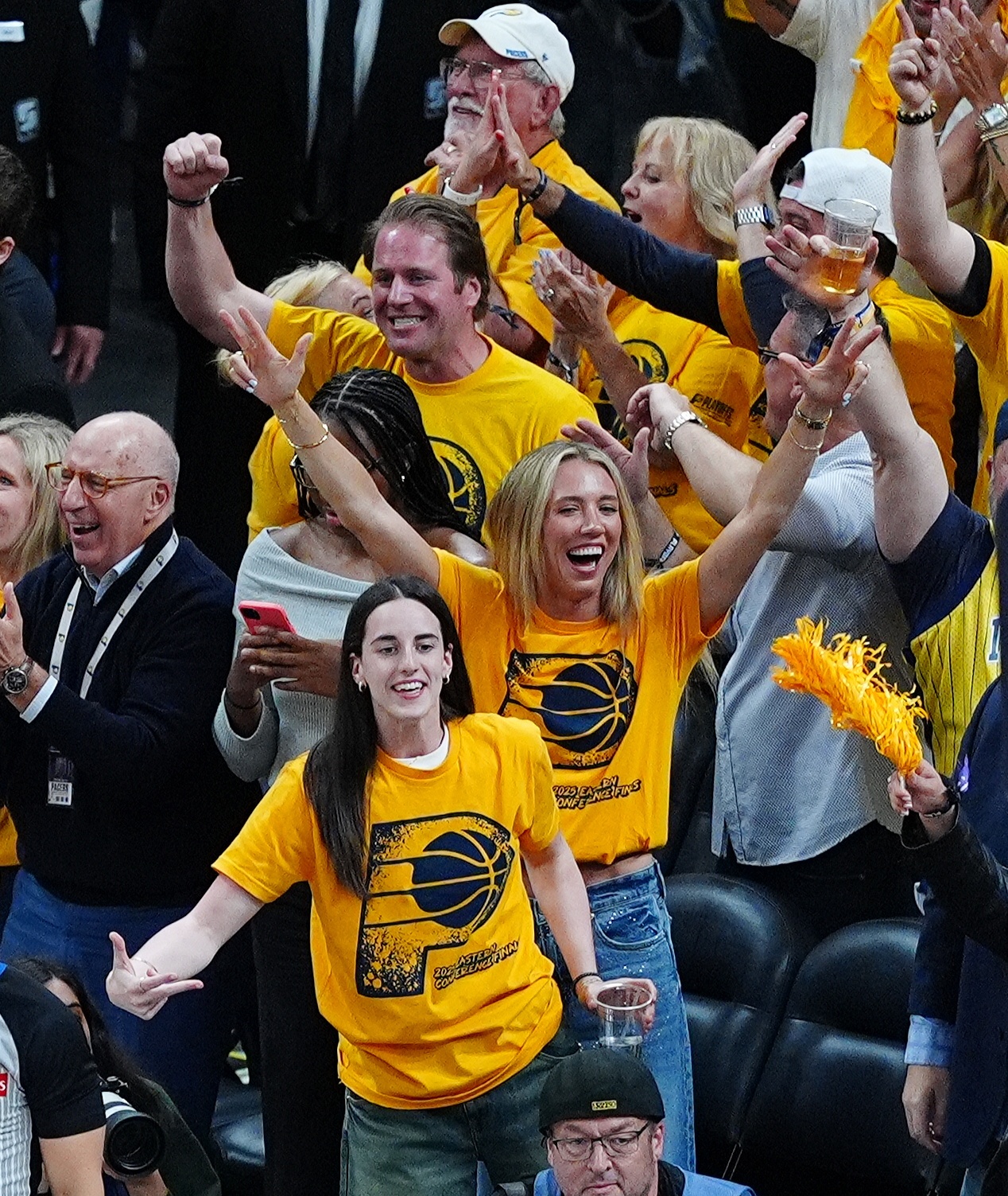 狂热22胜20负 自己再赢一场或火花再输一场将锁定季后赛