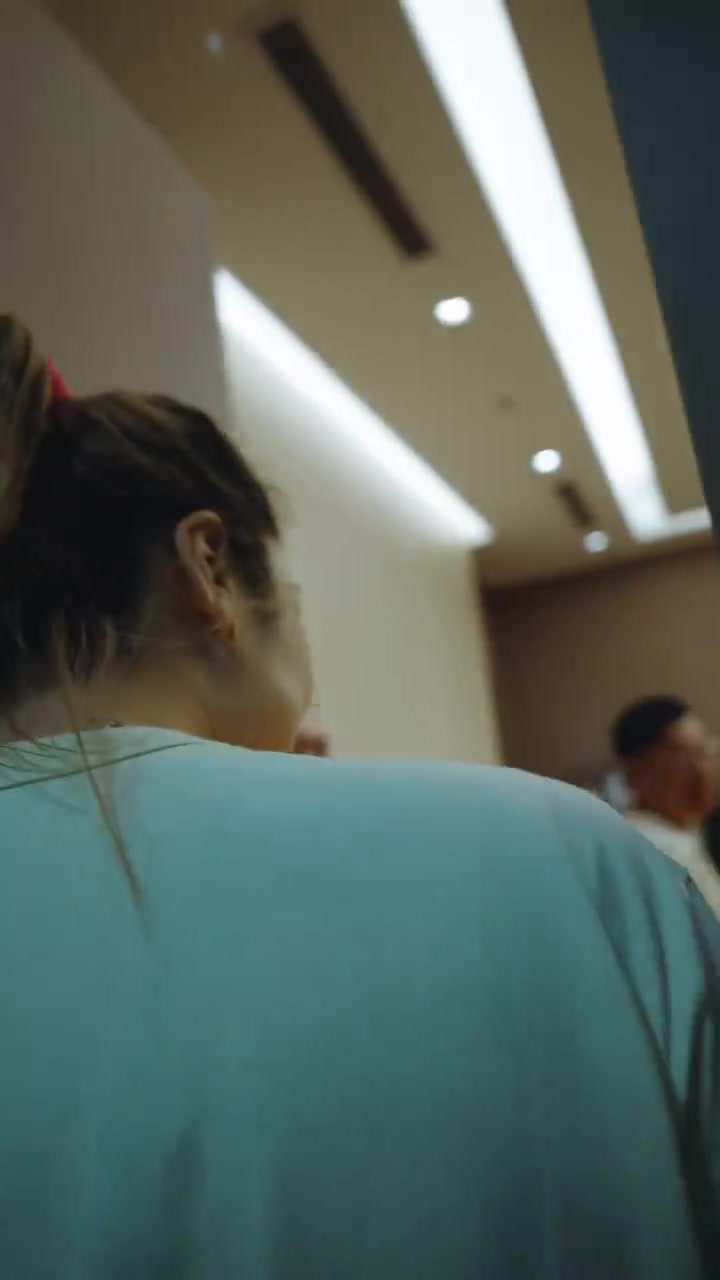 追星天花板！“勒布朗梦”李梦同框詹姆斯 互送礼物&互换签名球衣