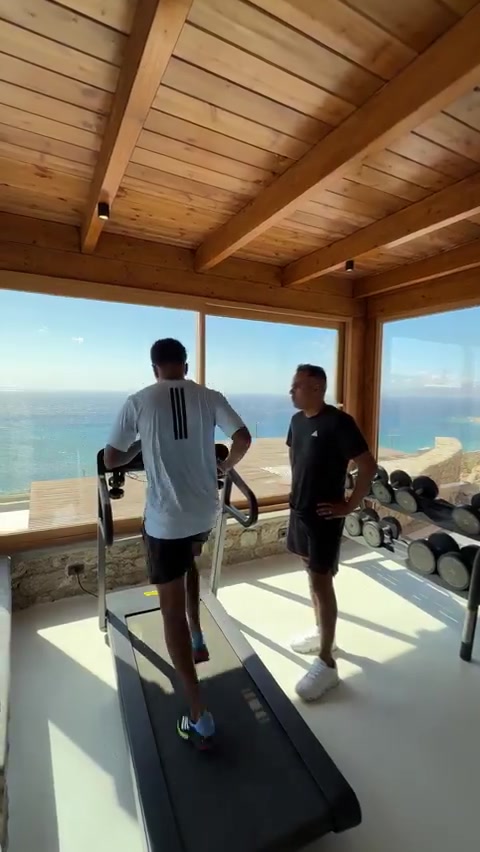 竞争主力位置！罗德里戈社媒晒休赛期加练视频