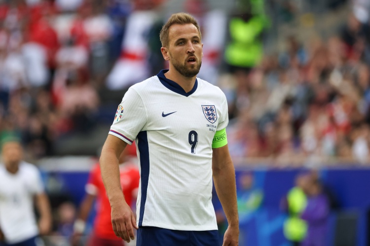 评论员：英格兰每场比赛凯恩都想踢，我能理解&梅西C罗都是如此