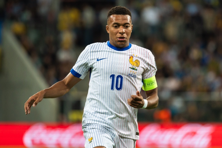 《队报》明天将发布姆巴佩专访，球员揭示他的人生选择和足球世界