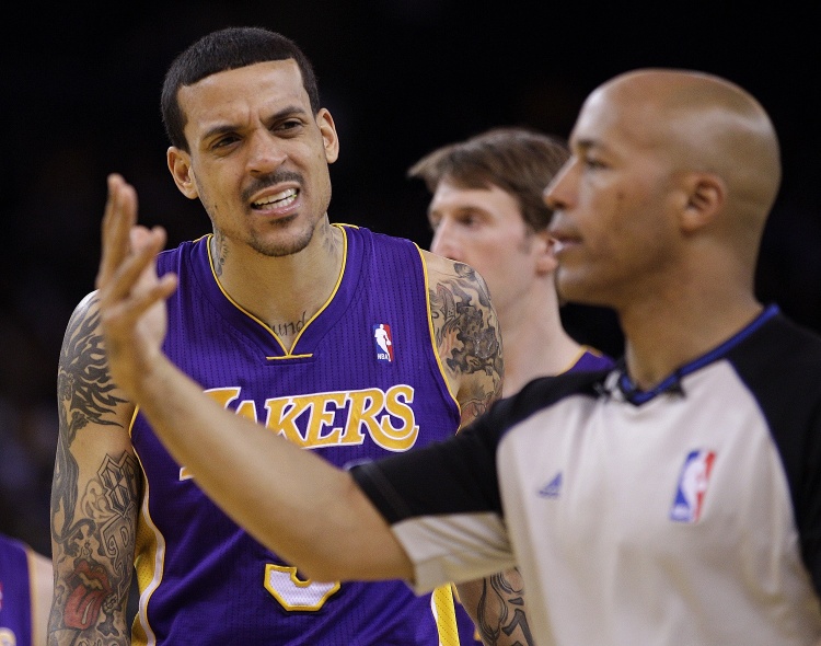 巴爷：NBA生涯一共被罚款60万美元 现在要养四个孩子有点悔不当初