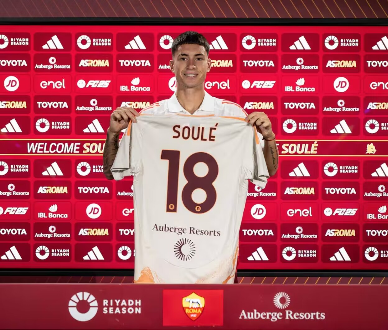 苏莱：在罗马表现出色有助于入选国家队，希望本周末打进主场首球