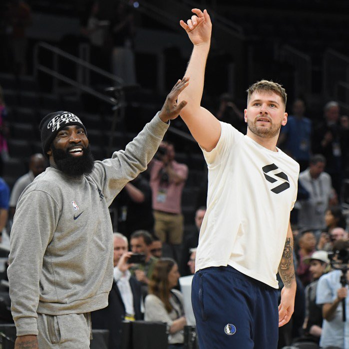 山姆高德：东契奇交易后独行侠内部变得很诡异 我最终也因此离开