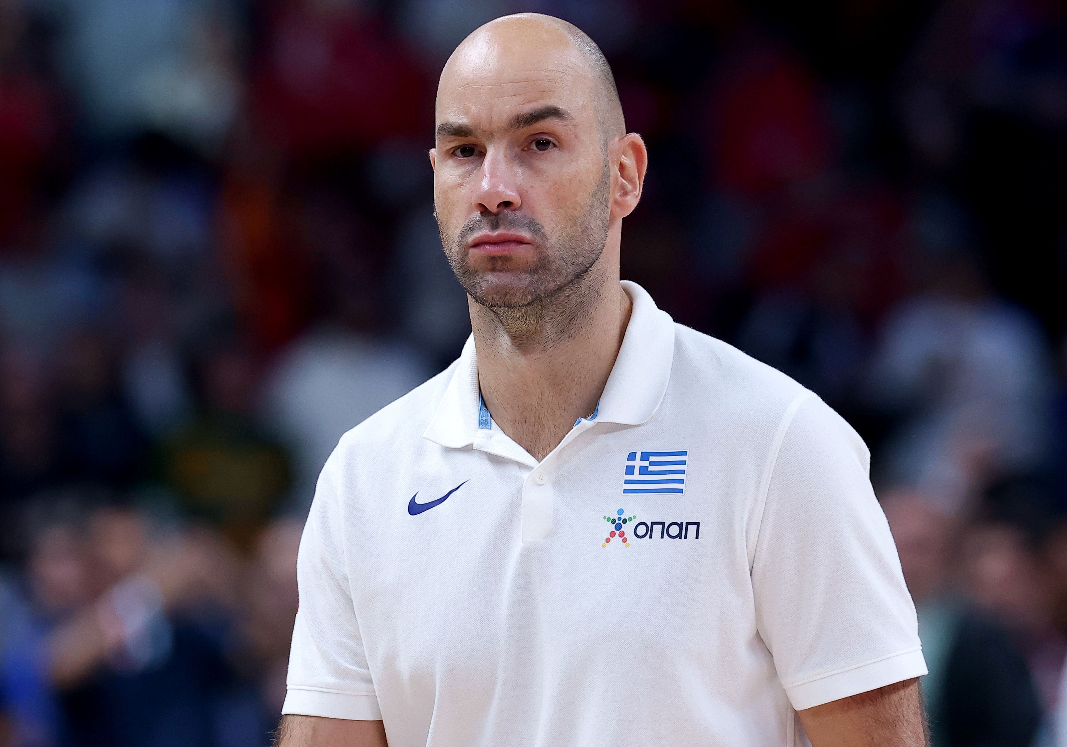 不是好的传球手？希腊主帅：申京还年轻 还轮不到他评价字母哥