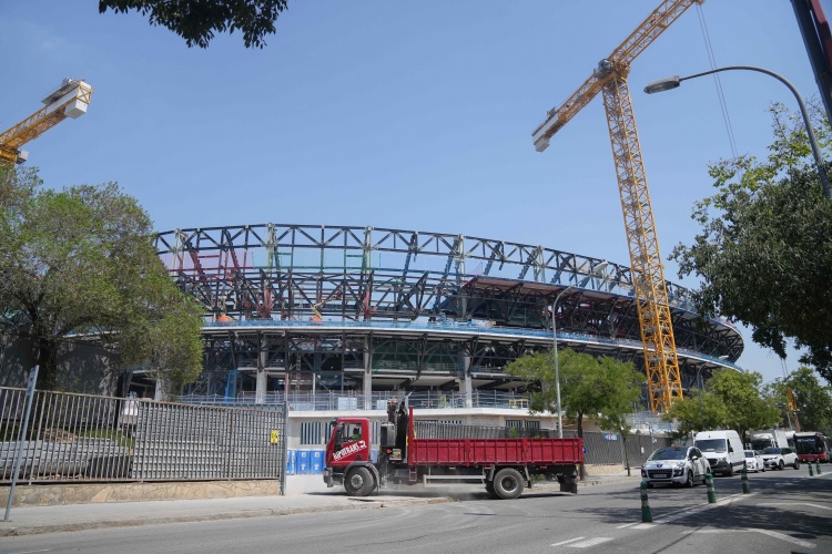 每体：巴萨获诺坎普首阶段工程竣工证书，预计9月28日重返诺坎普