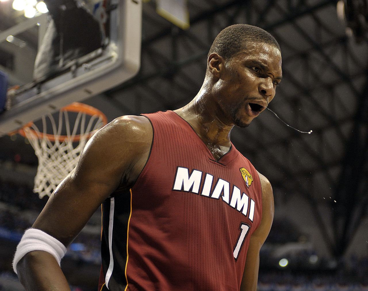 波什和妻子被原助理告上法庭 被指控纵容亲属性骚扰&包庇施暴者