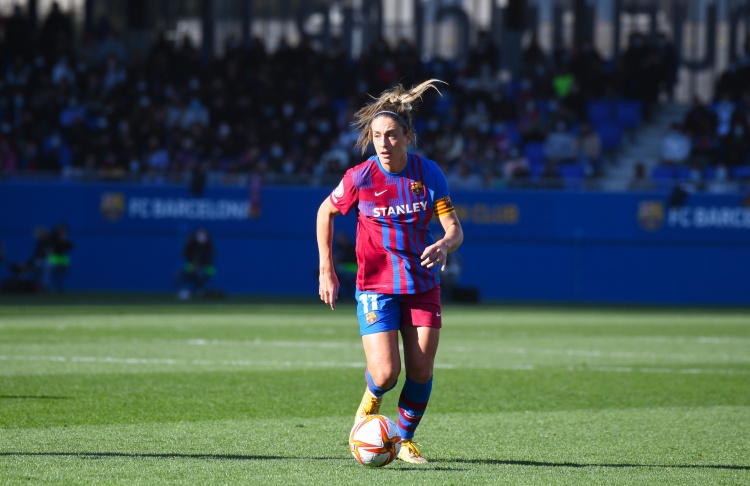 世体：巴黎女足有意巴萨女足队长普特拉斯，愿支付违约金