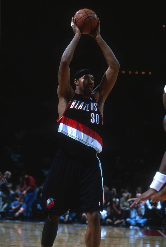 篮球不会说谎！🎂开拓者祝名宿拉希德-华莱士51岁生日快乐！