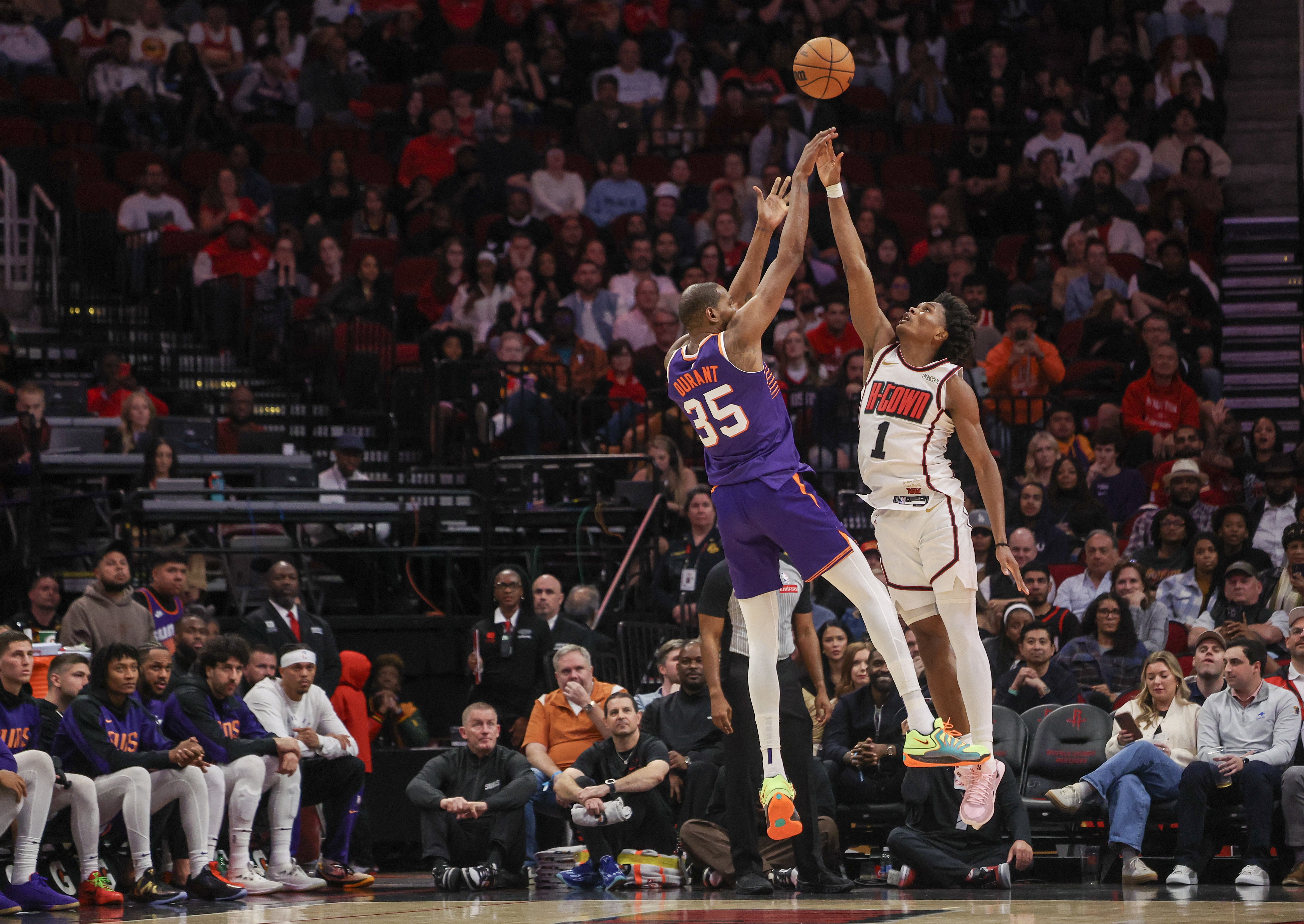 杜兰特：年轻队友一开始可能会仰慕我 但那些都是暂时的