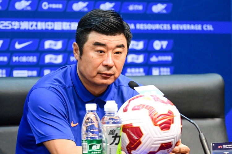 韩鹏：任何球队都会对瓦科上防守强度，泽卡和高准翼因伤缺席本轮