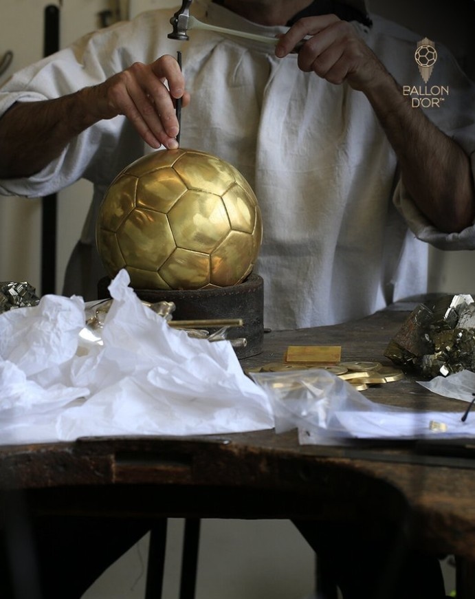 还剩两天花落谁家👀金球奖官方晒海报预热颁奖仪式