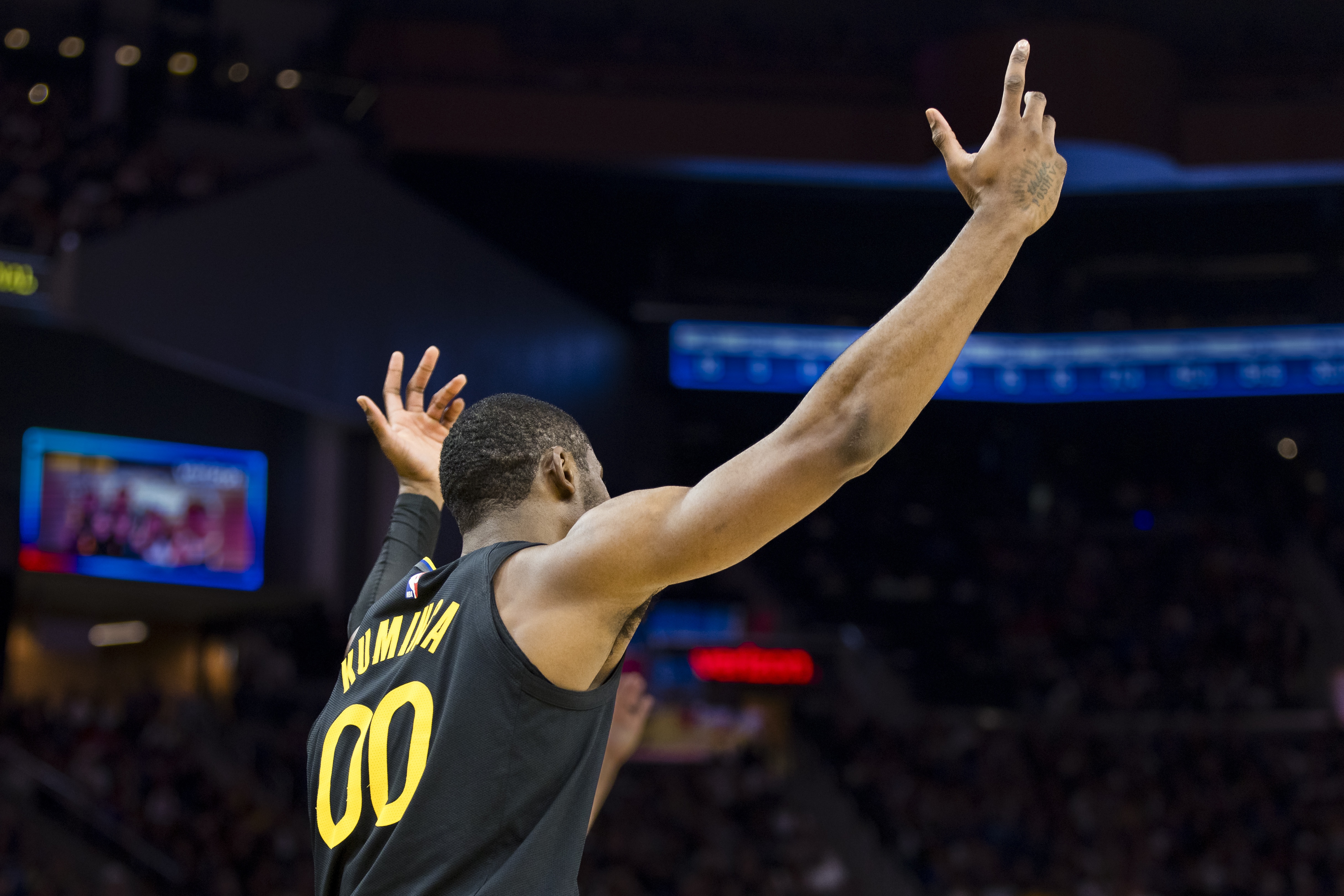 经纪人：库明加愿意生涯都效力选中他的勇士 但也渴望更大的角色