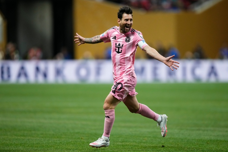 小马哥：梅西让点？那是基操；他的普通表现对其他球员就不普通了