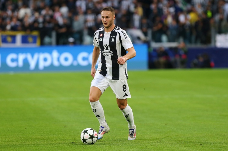 意媒：库普梅纳斯状态每况愈下饱受批评，尤文可能最早冬窗出售他