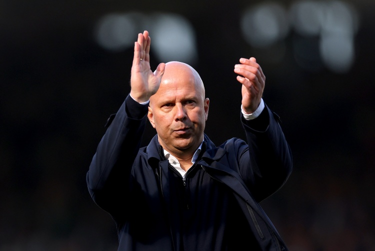 斯洛特：如果本赛季英超/欧冠冠军只能二选一，我这次会选择欧冠