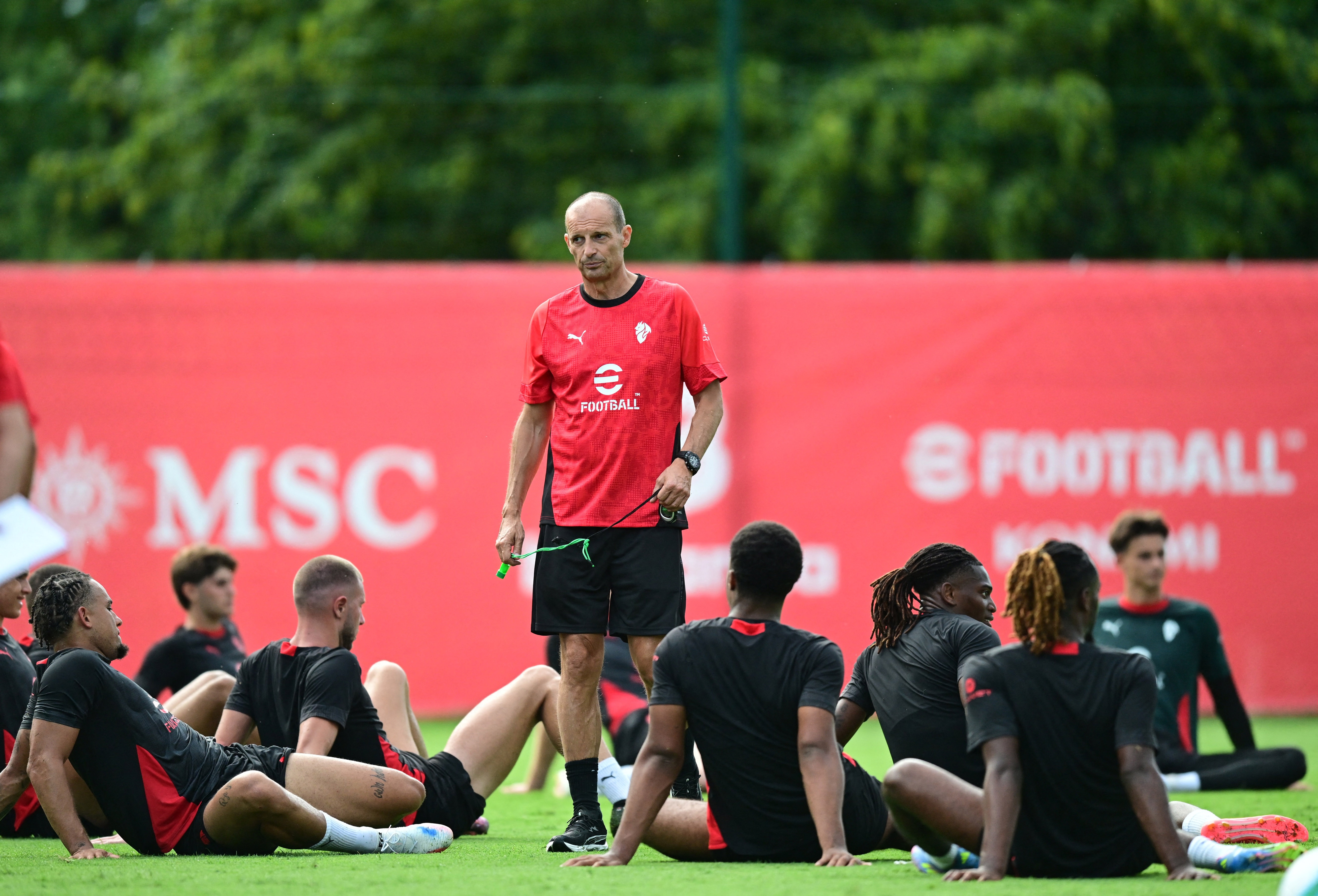 4连胜！意媒：阿莱格里在米兰立四大规矩，强制说意语+共用餐