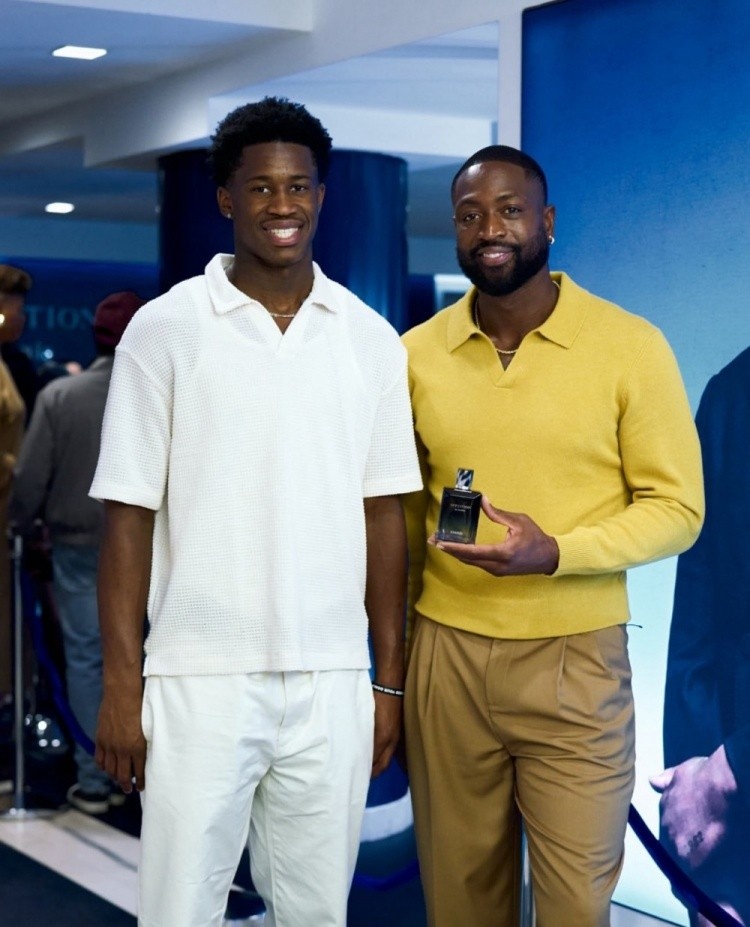 偶像！埃奇库姆：韦德告诉我有任何需要随时可以联系他