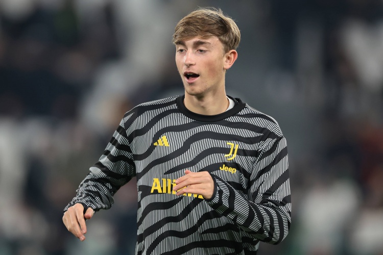 被尤文“贱卖”，赫伊森父亲：通知离队时如同晴天霹雳，无法理解