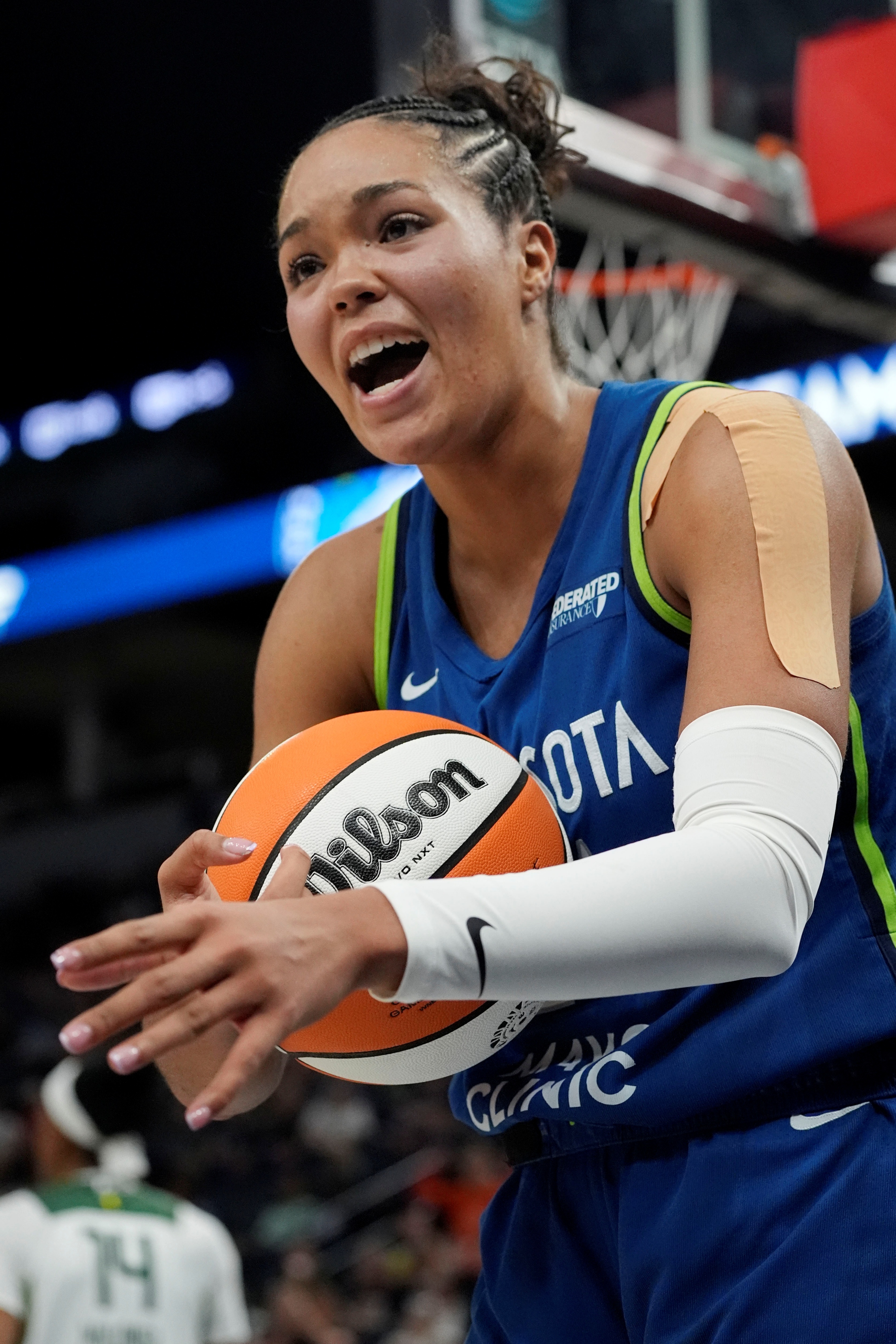 意难平！明尼苏达山猫常规赛34-10傲视联盟 季后赛连伤主将遭淘汰