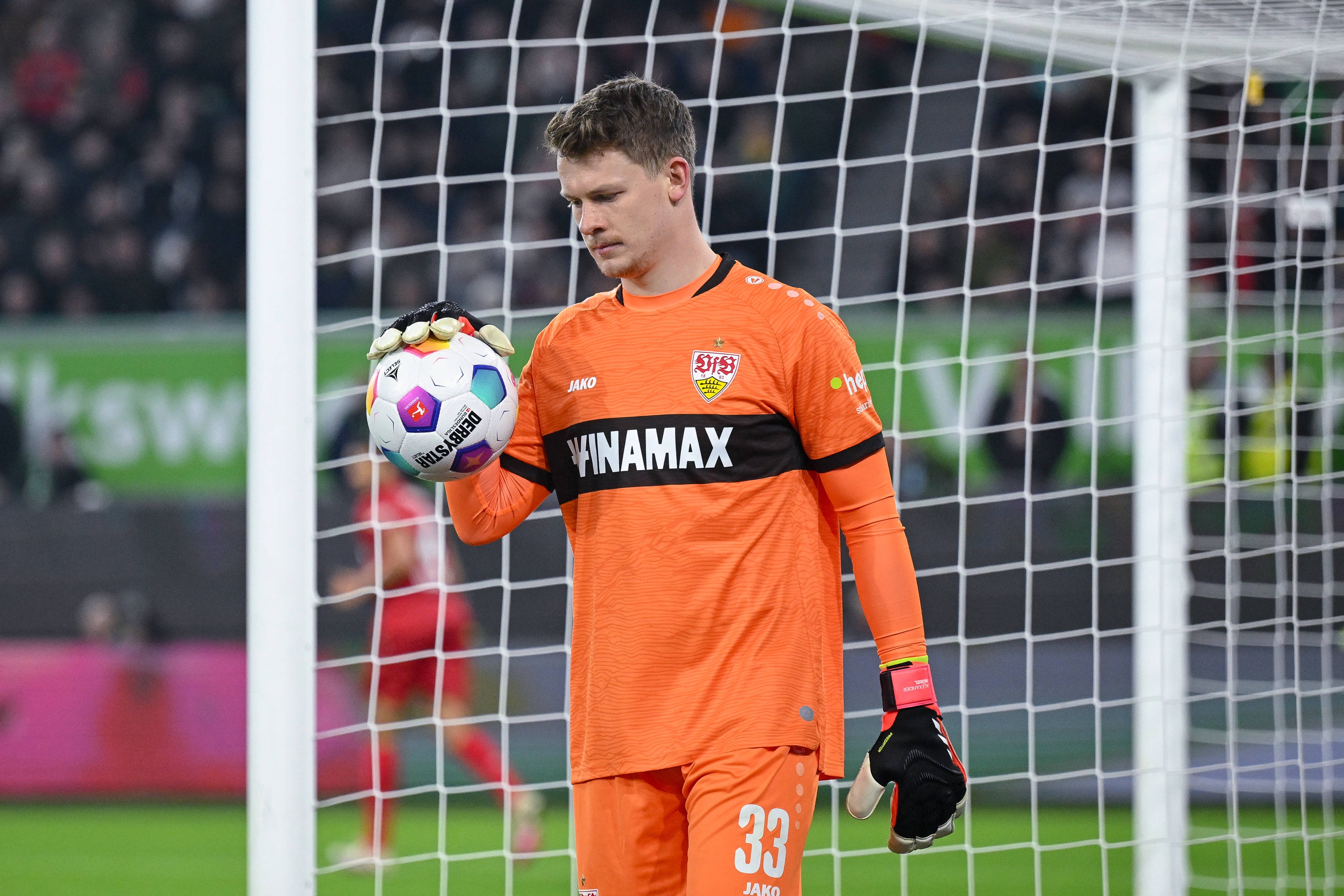 努贝尔谈未来：现在还早，我与拜仁还有合同，但在斯图加特很开心