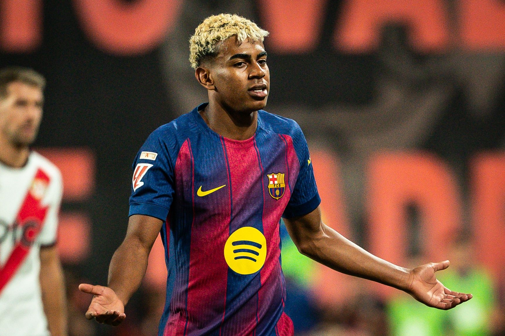 西媒：巴萨希望亚马尔10月不随西班牙出战，他能上场不代表伤好了