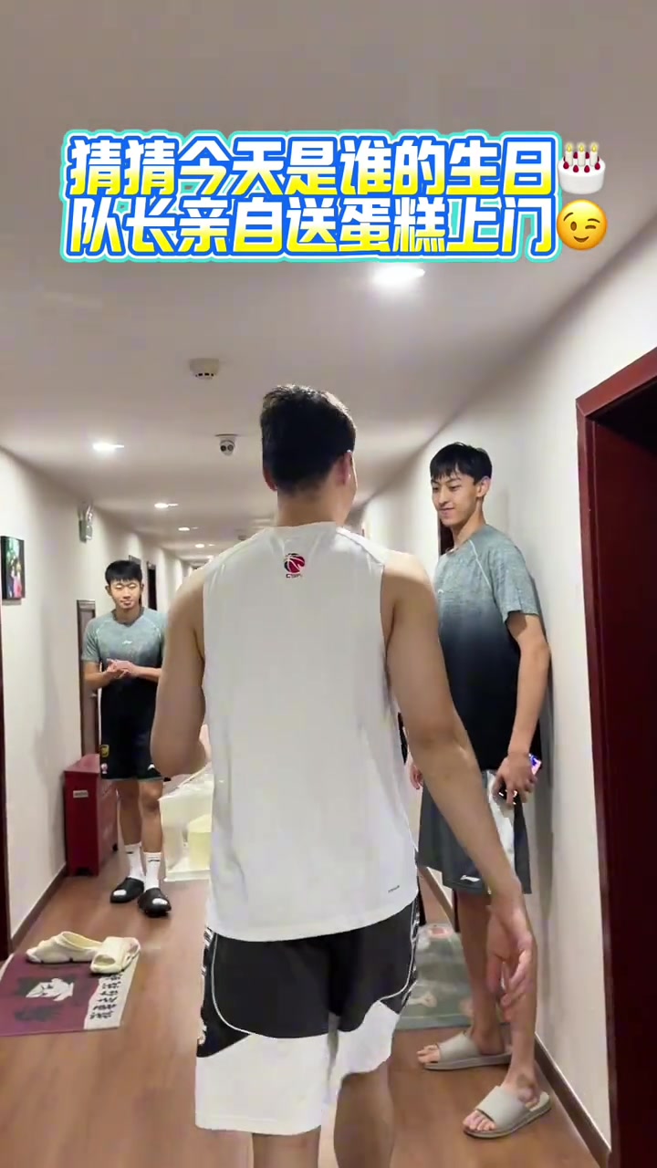 早日康复！祝吴冠希生日快乐！天天开心！