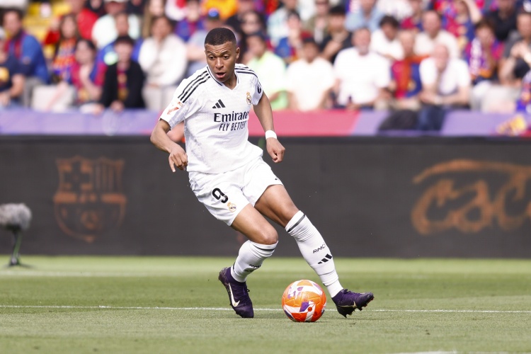 太强了！姆巴佩新赛季俱乐部9场13球，仅1场没进球