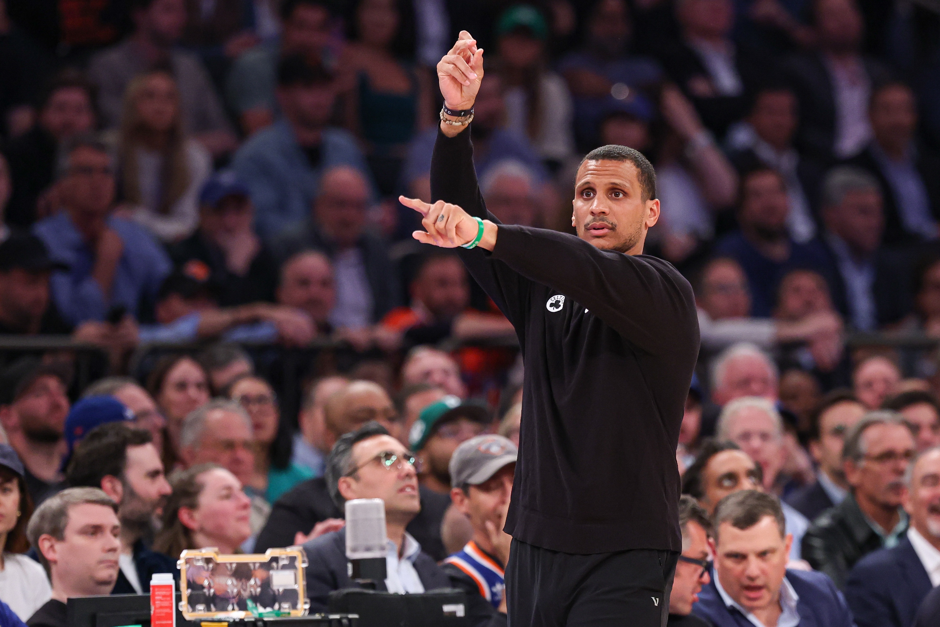 马祖拉：教练球员要建立联结对赢球有共同认知 也要尊重球员个体