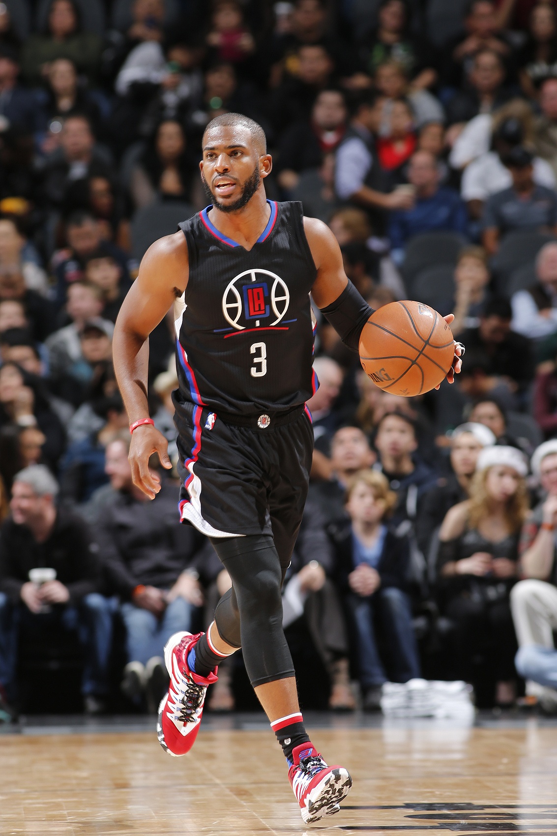 重现空接之城飞天盛宴？保罗：很开心不用我去飞 科林斯很能跳