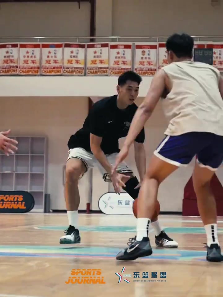 渐入佳境！崔永熙球场康复训练更新 展示节奏变化&丝滑突破