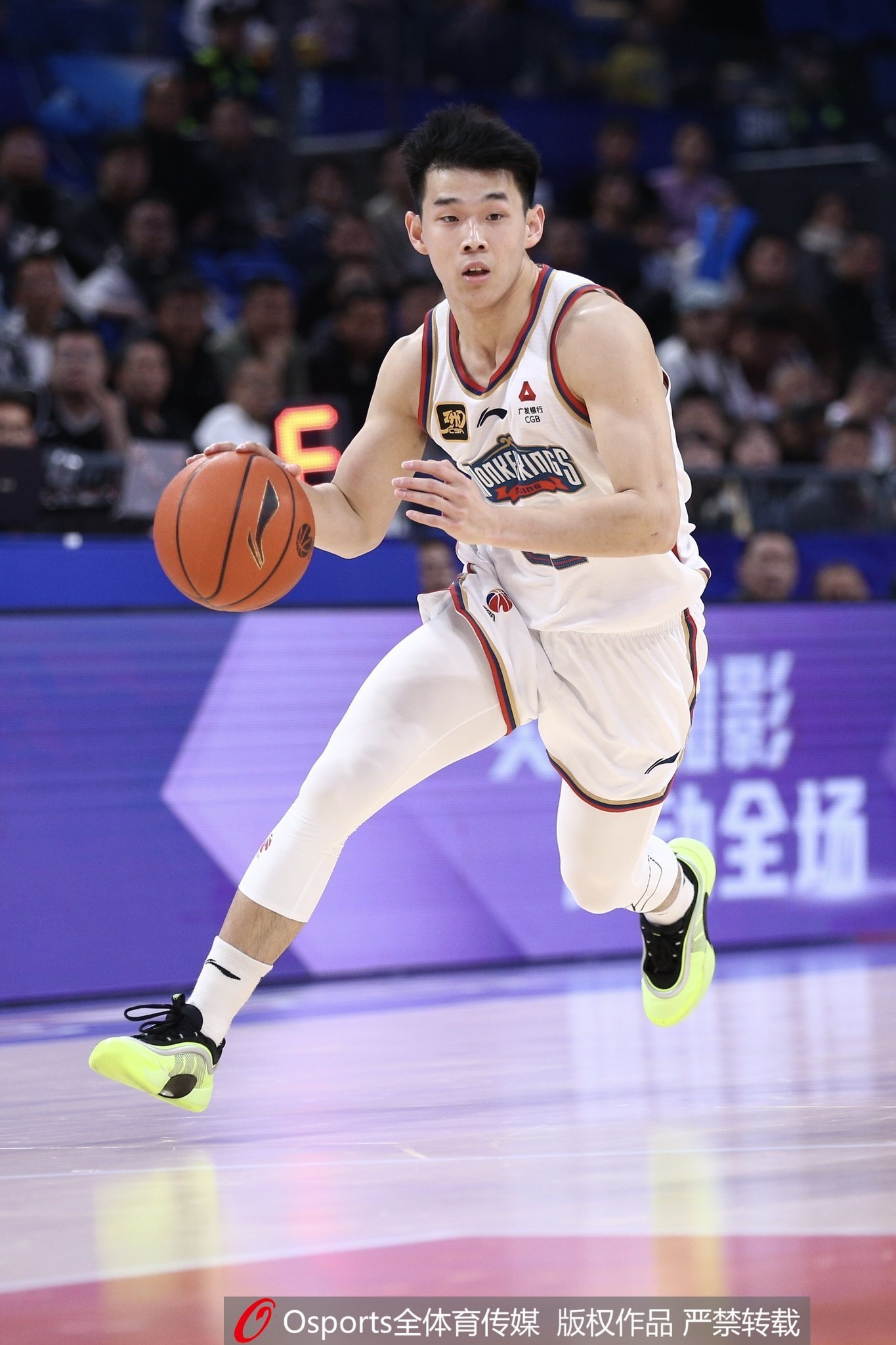 林葳:给自己试训独行侠的表现打50分 一起试训的美国球员打球很拼