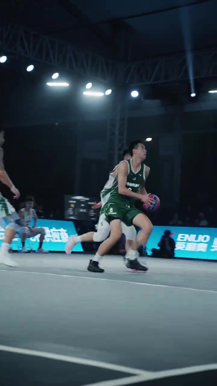 上海久事成为超三联赛历史首个在同一赛季获得两次霸主的球队