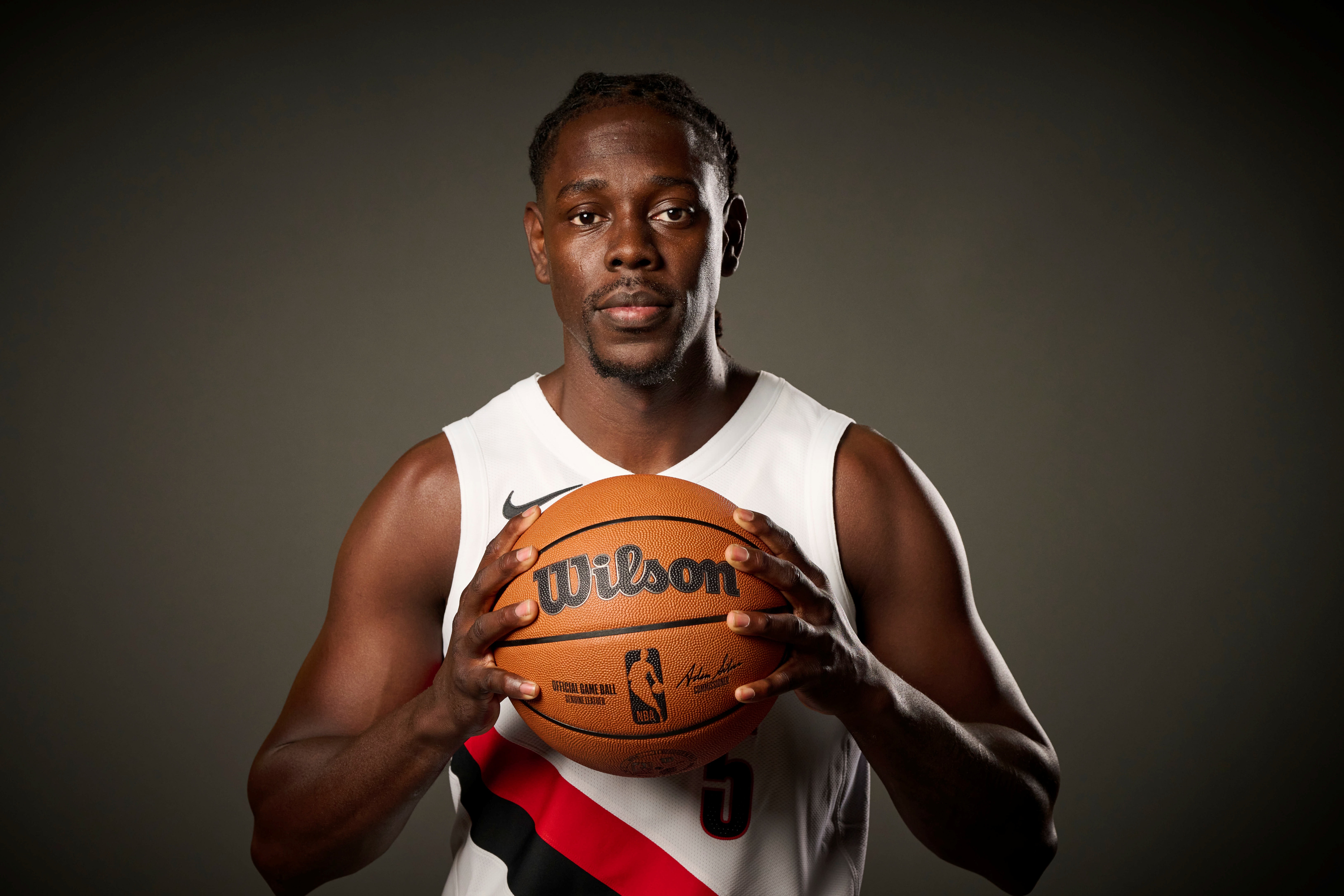 还得是老将！霍勒迪和杨瀚森挡拆 面对克林根欧洲杯左手抛投绝杀