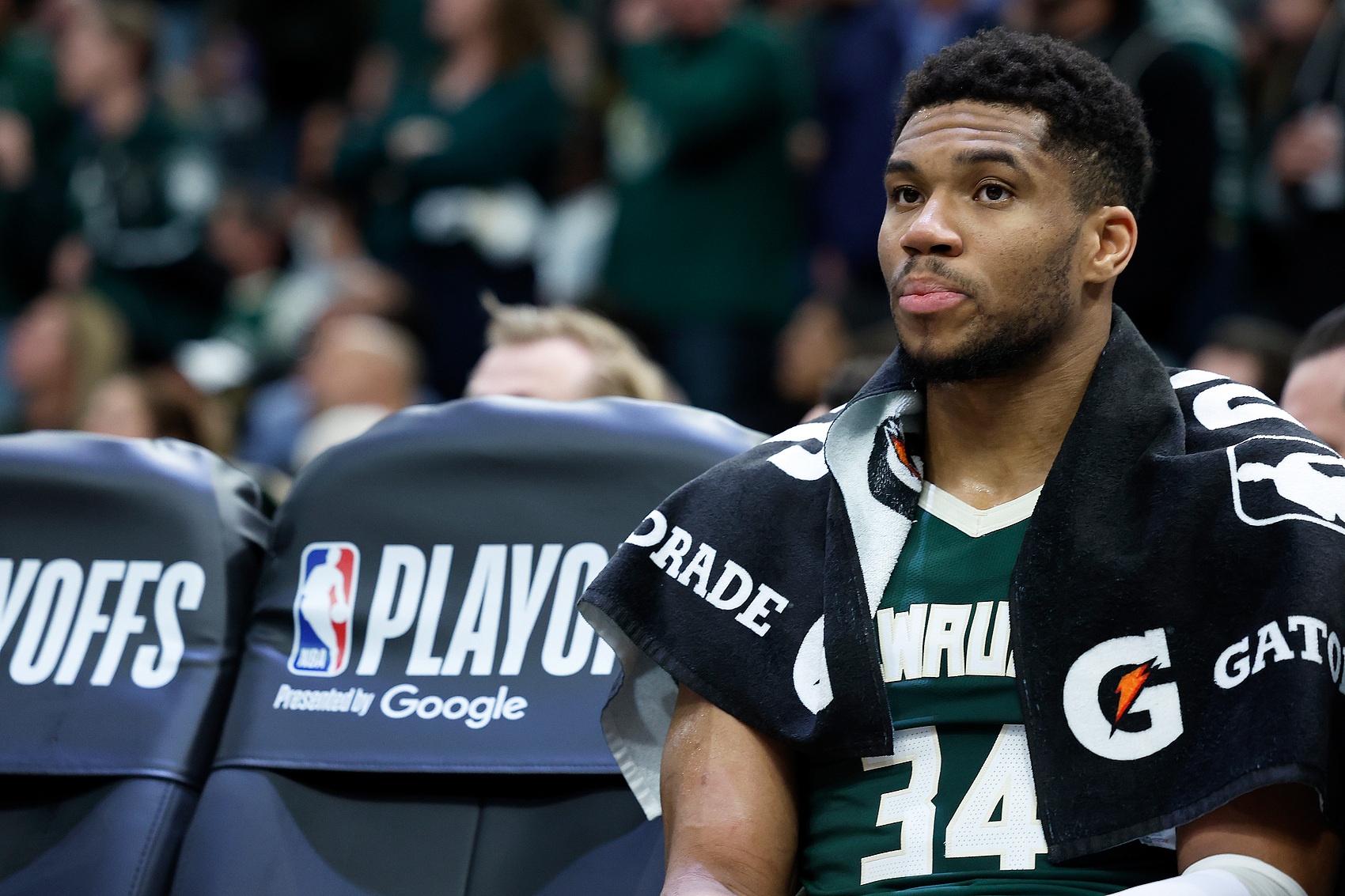 字母谈新阵容：我看到了球队潜力能打快节奏篮球 防守会变得更好