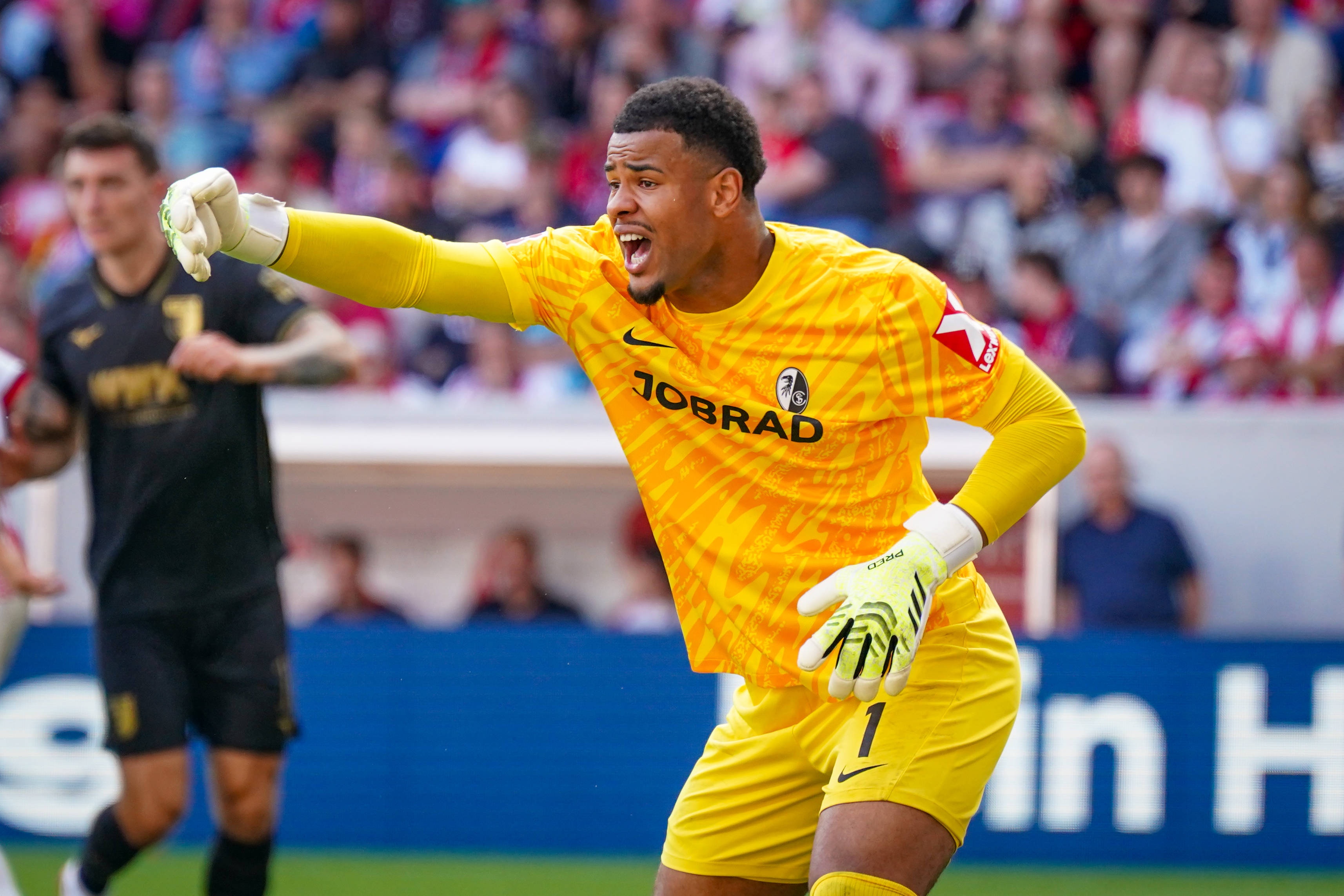 德天空：国米有意明夏引进弗赖堡23岁门将阿图伯鲁