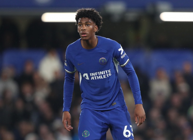 约什-阿奇姆彭：里斯总是最早来到训练场；我们队里没有安静的人