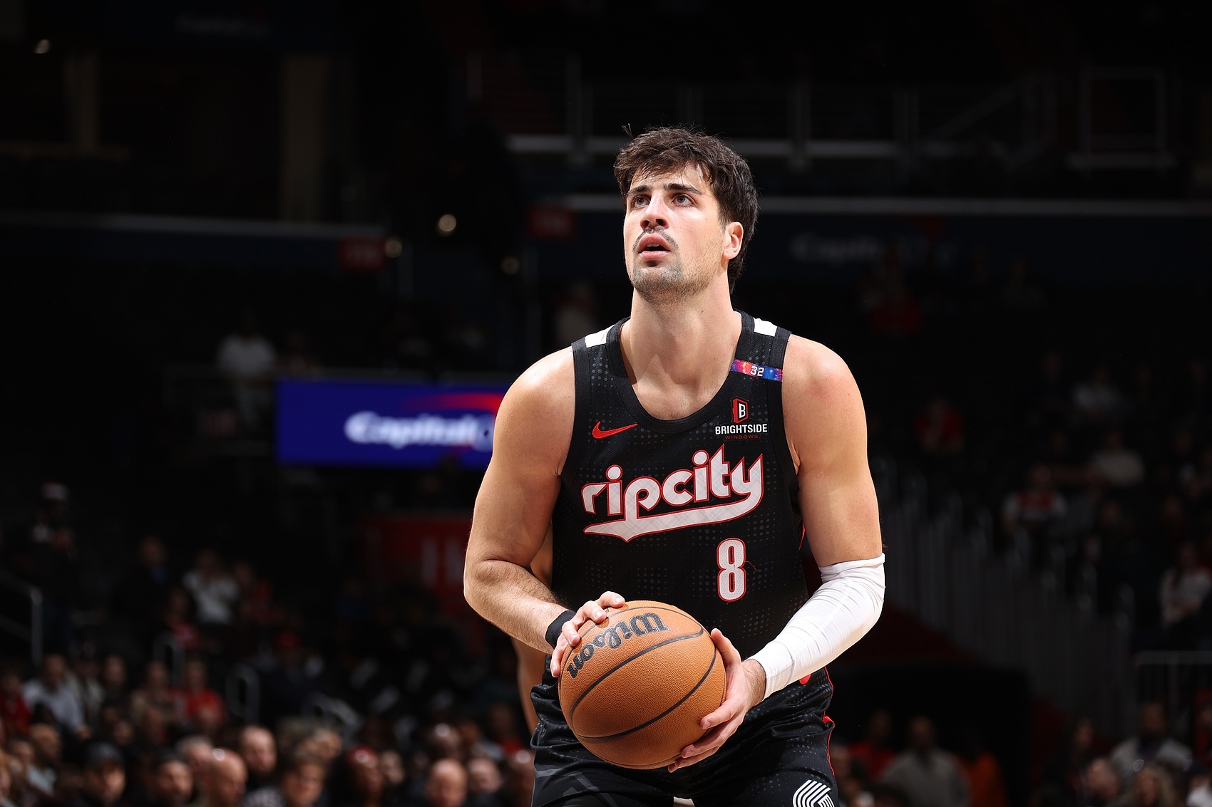 开拓者对阵国王：阿夫迪亚先发出战+克林根霍勒迪卡马拉夏普