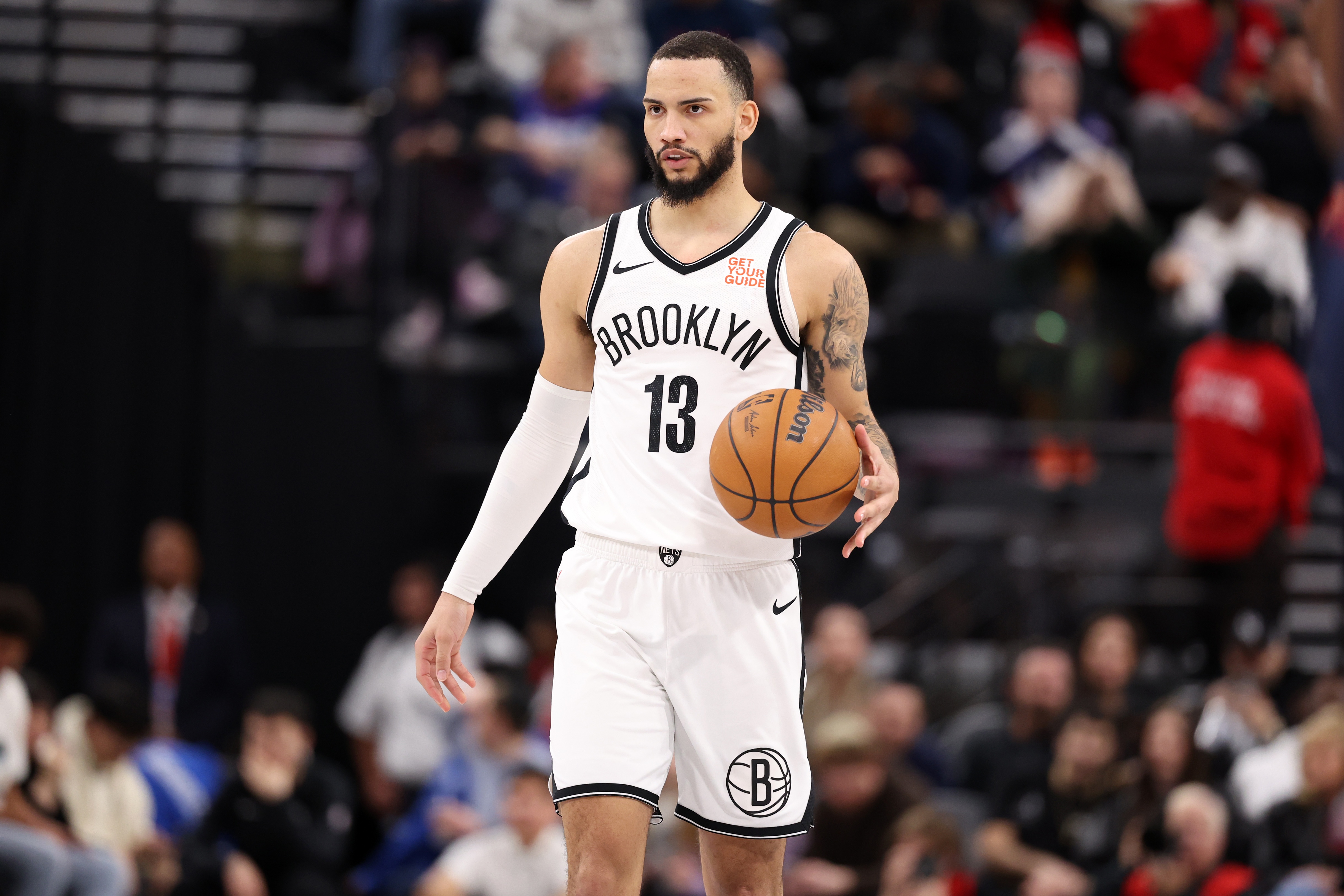 就逆转了！篮网末节单节30-21净胜太阳9分 泰瑞斯-马丁罚球致胜！